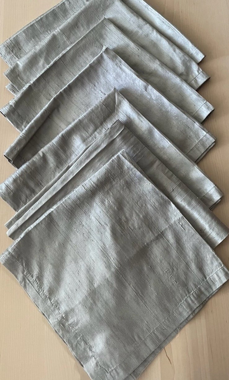 Crate & Barrel Silver Silk Grey Dupioni 20” Napkins Set/7 Beaded Gold Balls