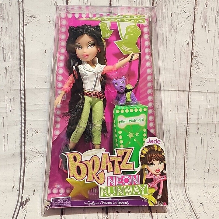 BRATZ Neon Runway JADE & MIMI Midnight 2011 Black Hair Purple Dog New NIB NRFB