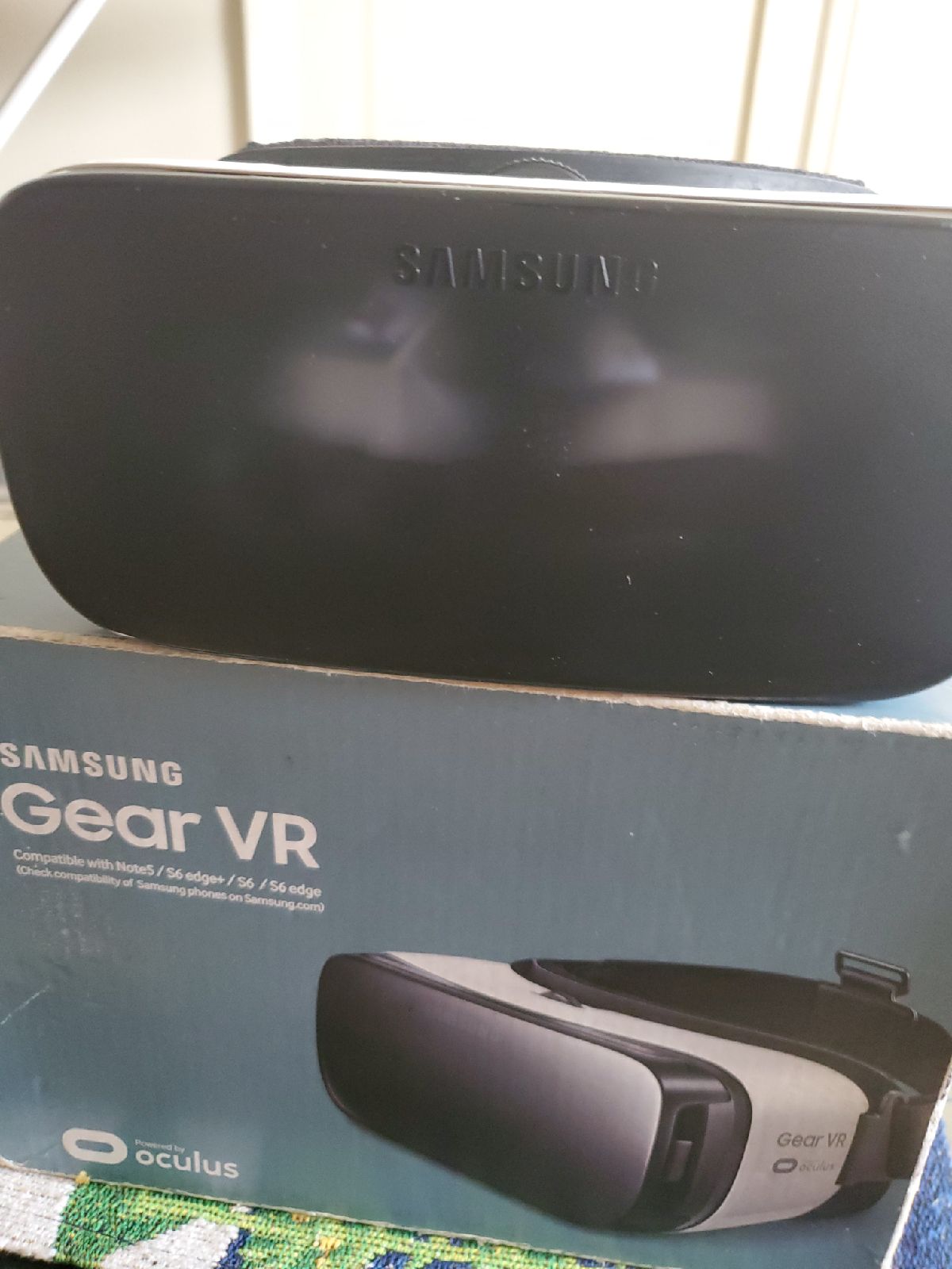Samsung gear vr head gear cinematic wide