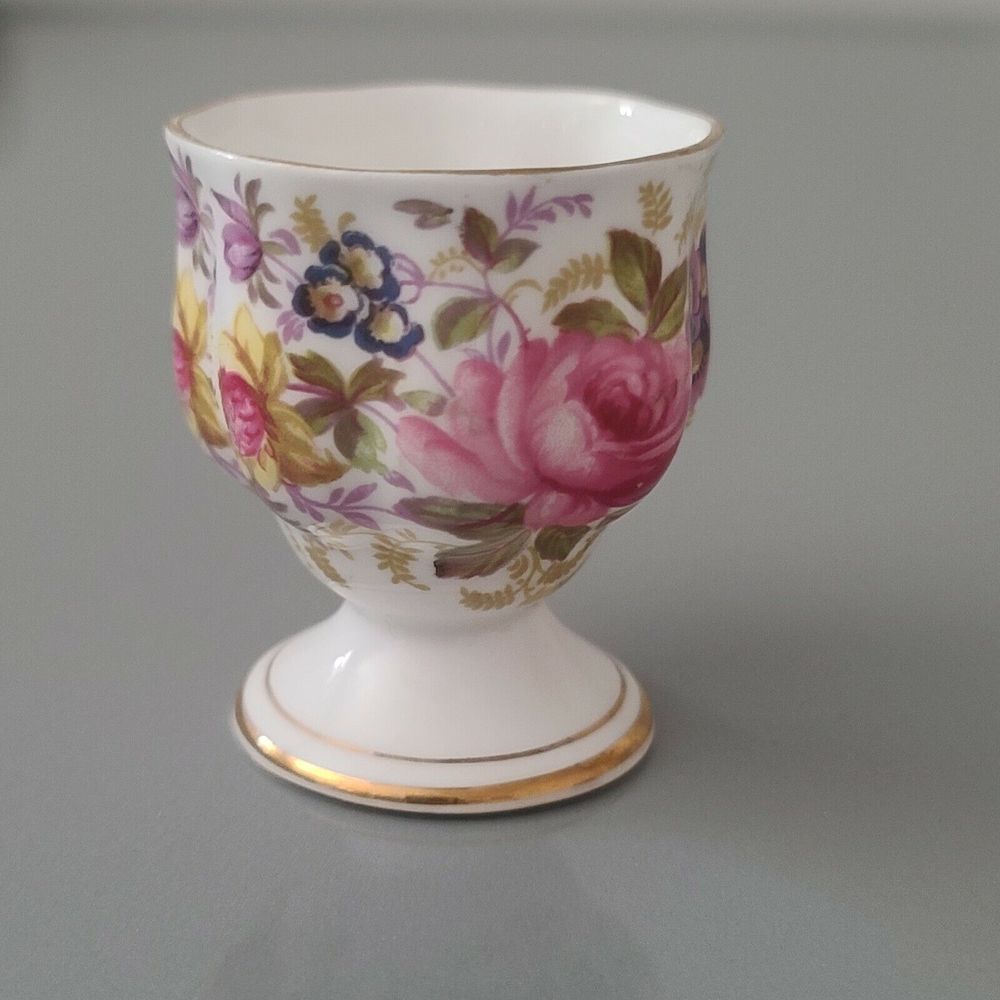 England Royal Albert SERENA Floral Design Vintage painted Egg Cup RARE VINTAGE