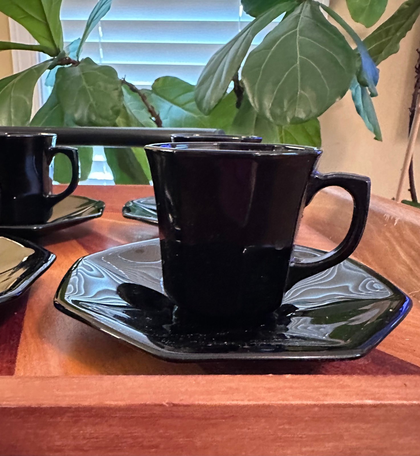 Arcoroc Octime Black Octagon Demitasse and Saucers France Set of (6)