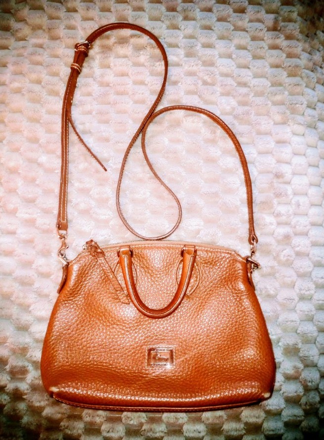 Dooney & Bourke pebble leather brown crossbody bag/purse