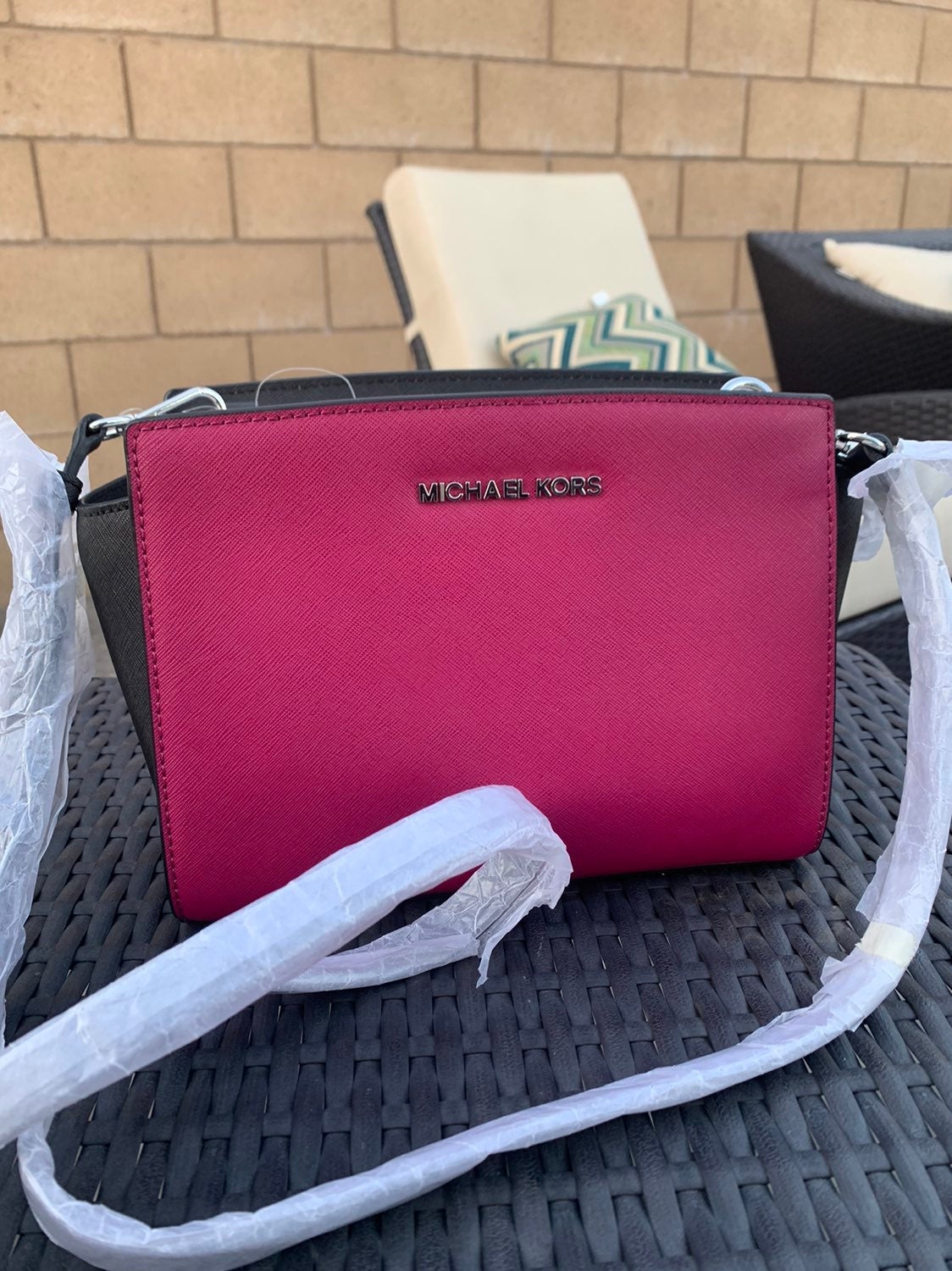 NWT Michael Kors Mk slema Crossbody