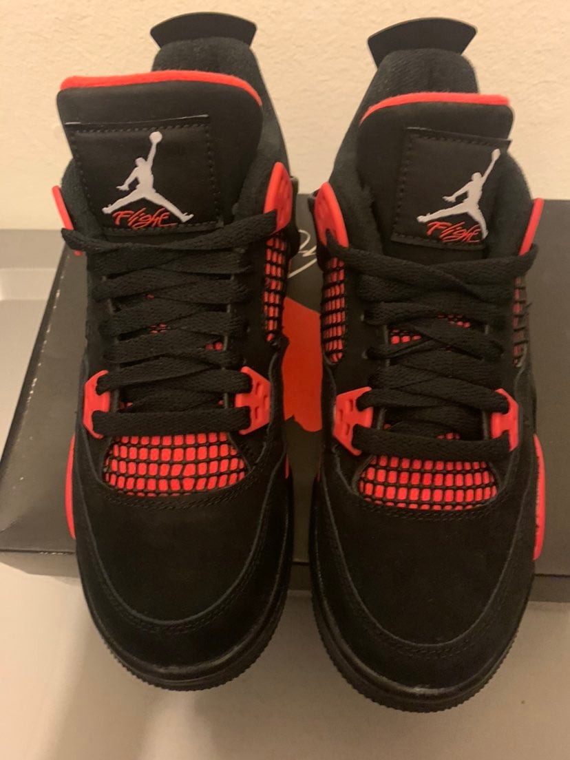 Air Jordan 4 red thunder