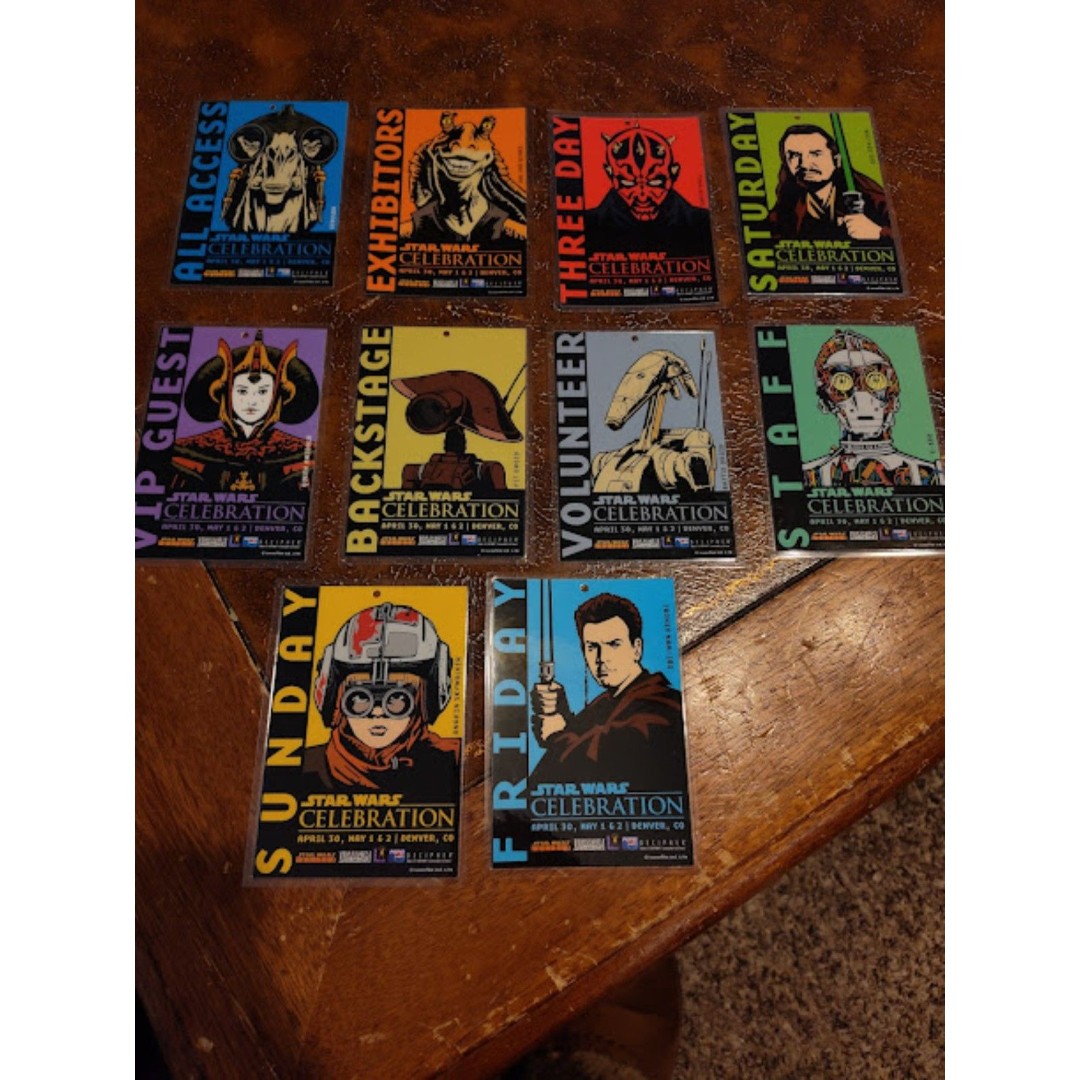 Lot of 10 Star Wars Celebration 1999 Limited Edition Set Badges