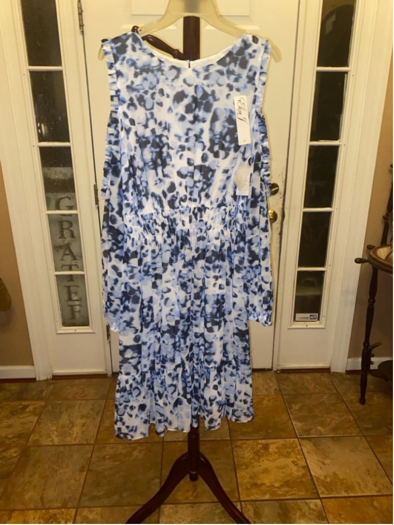 Women's Eliza J Dress, Blue & White, Size 18W