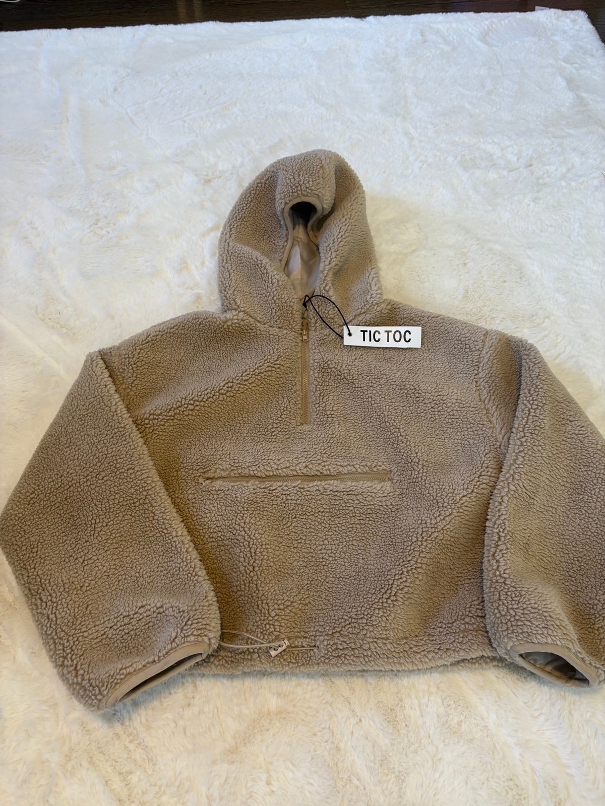 Women’s Tic Toc Cropped Hooded Half Zip Taupe Sherpa Jacket Size Small NWT