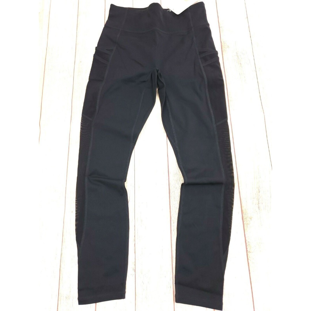 NWT Fabletics Trinity Mid-Rise 3 Pockets Black Leggings 7/8 Size S