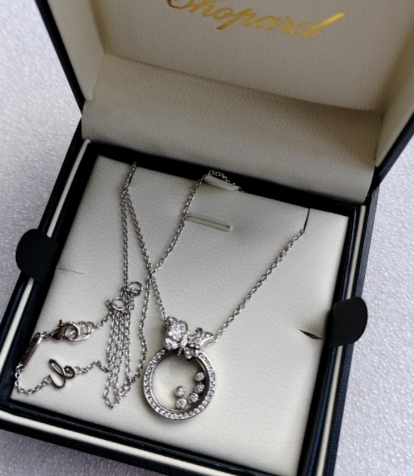 18K Platinum Butterfly Necklace