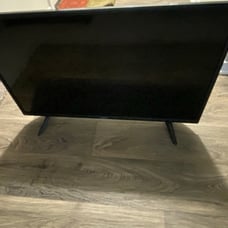 Visio TV 28’ inch by 17