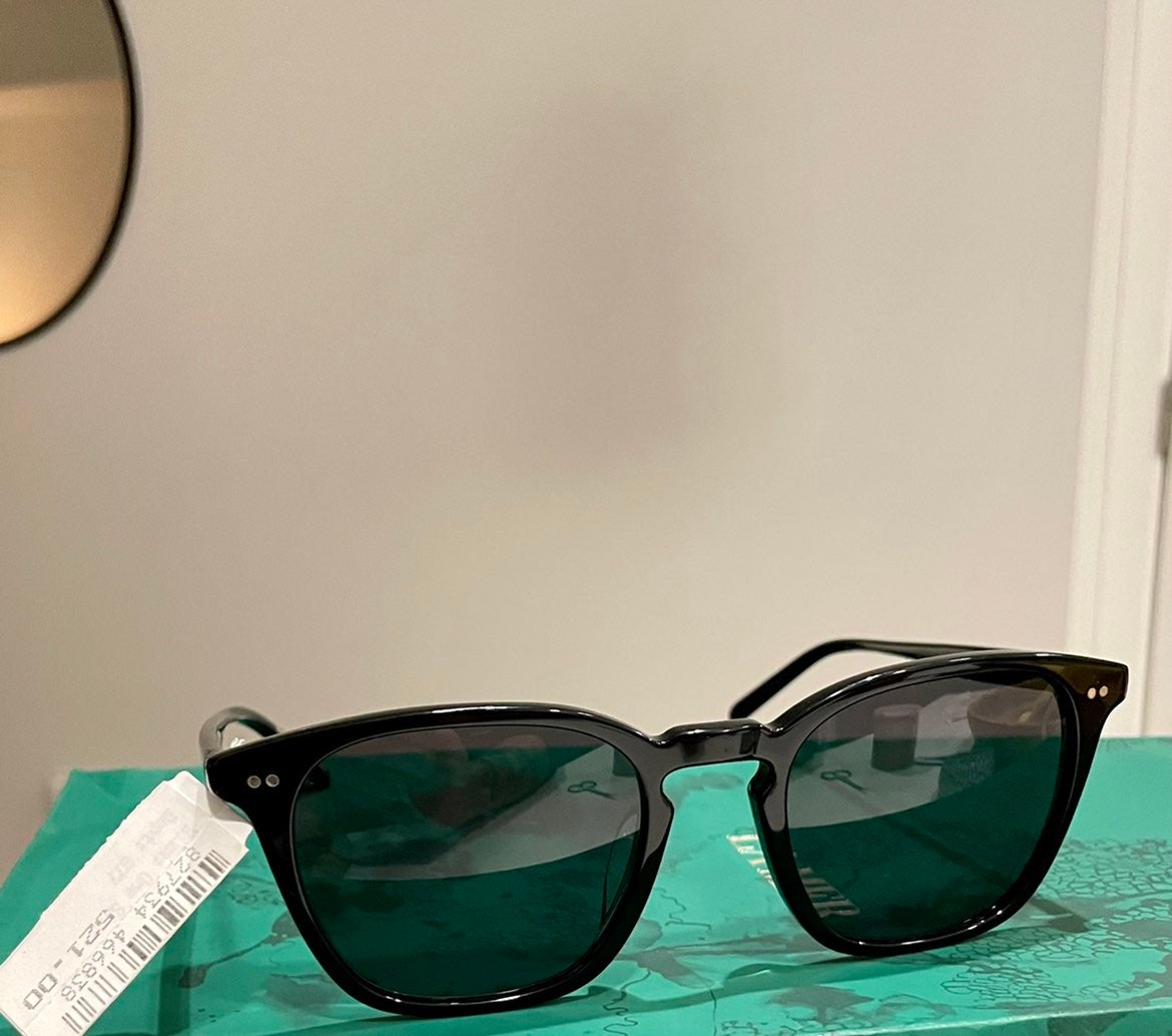 oliver peoples