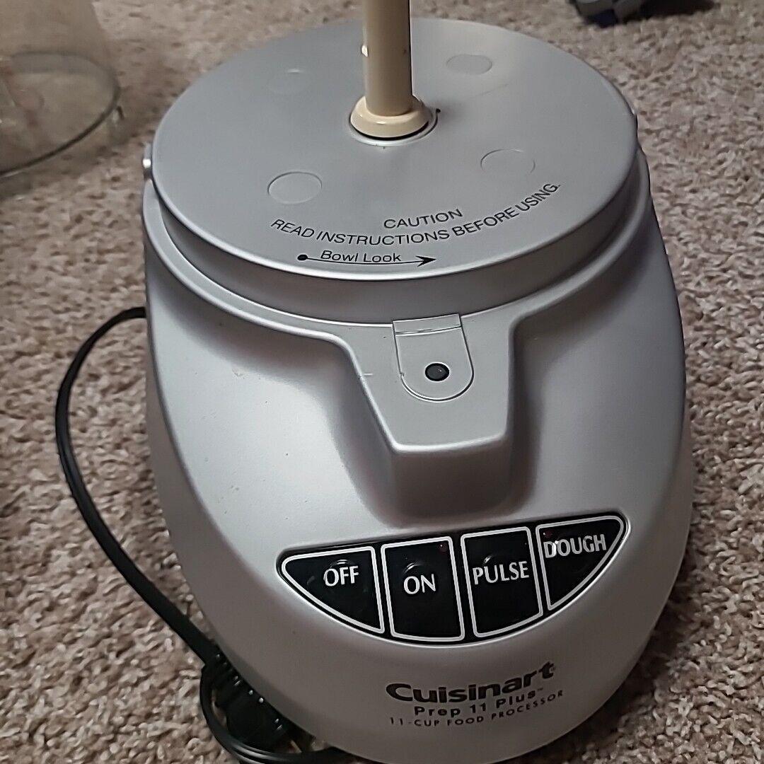 Cuisinart Prep 11 Plus Food Processor CFP-11BCPC Motor Base Only EUC