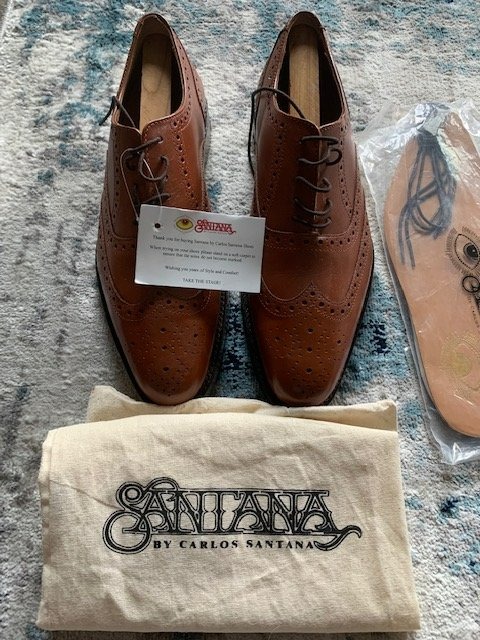 New Santana Wingtips - size 8.5M