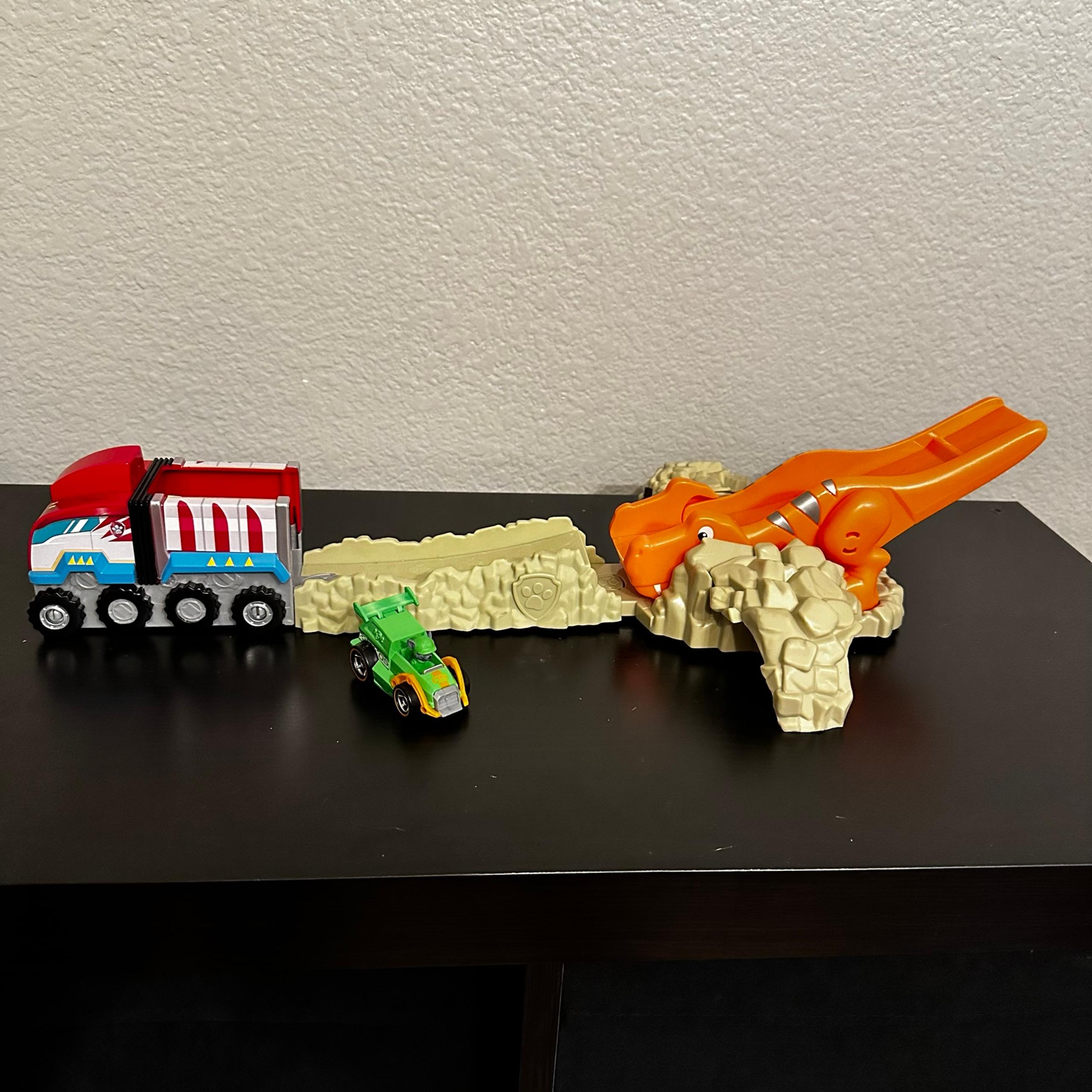 PAW Patrol True Metal Dino Rescue Chase T-Rex Rescue Set
