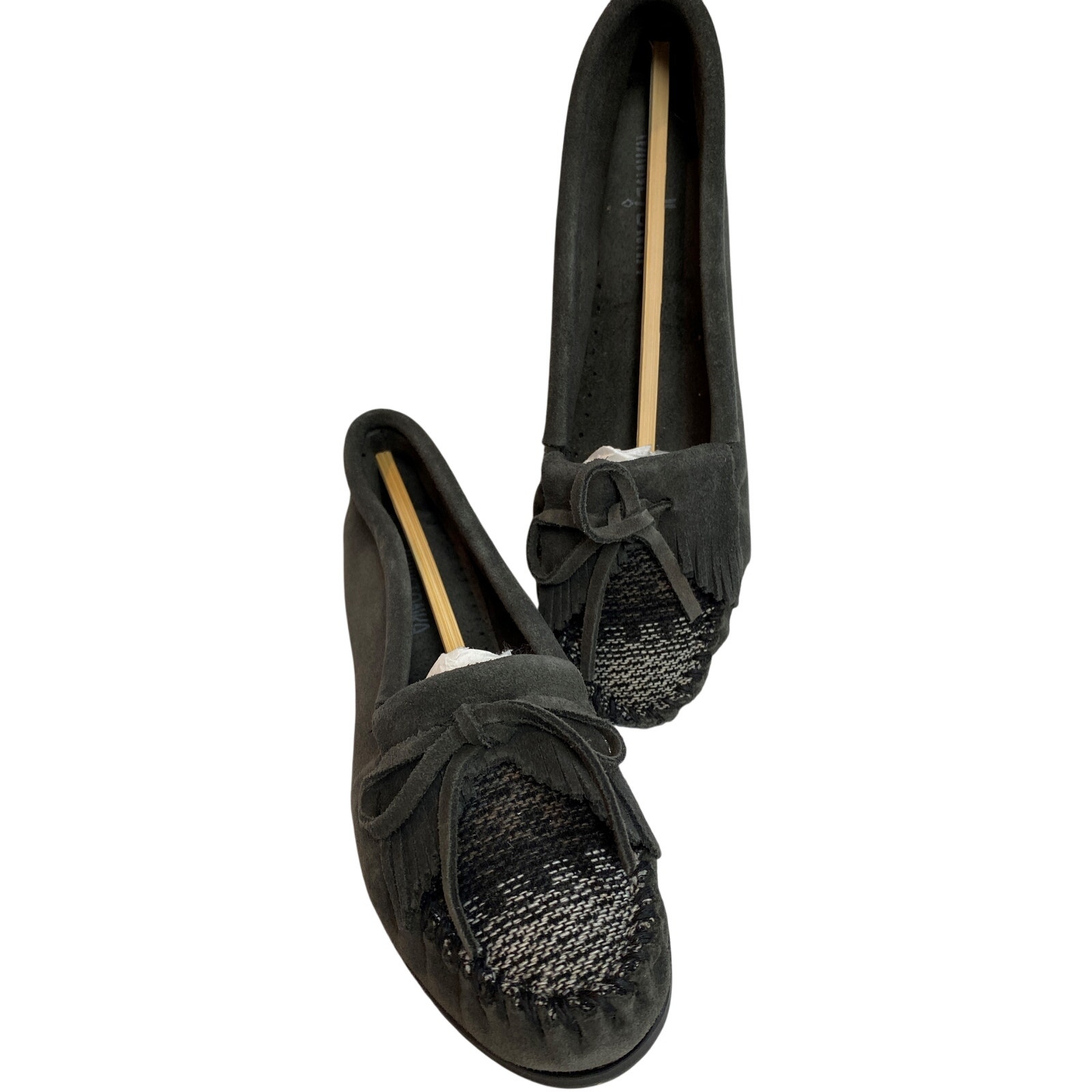 Coastal Minnetonka Coastal Womens 7.5 Cordova Kilty Charcoal Cabin Core Shoes