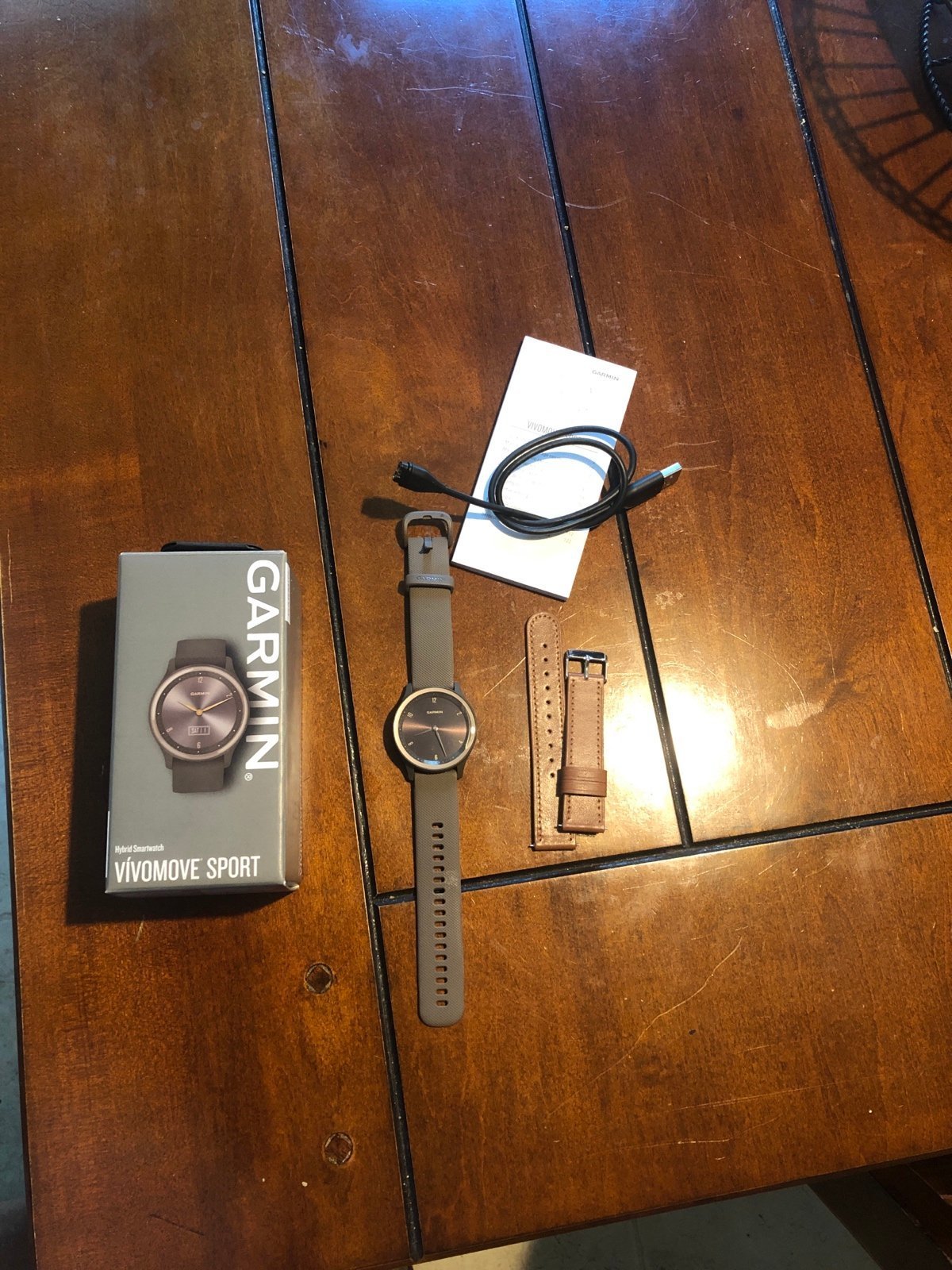 Garmin Vivomove sport.