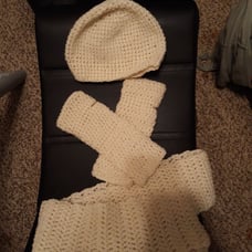 Hand Made Hat, Scarf & Handwarmer set, o
