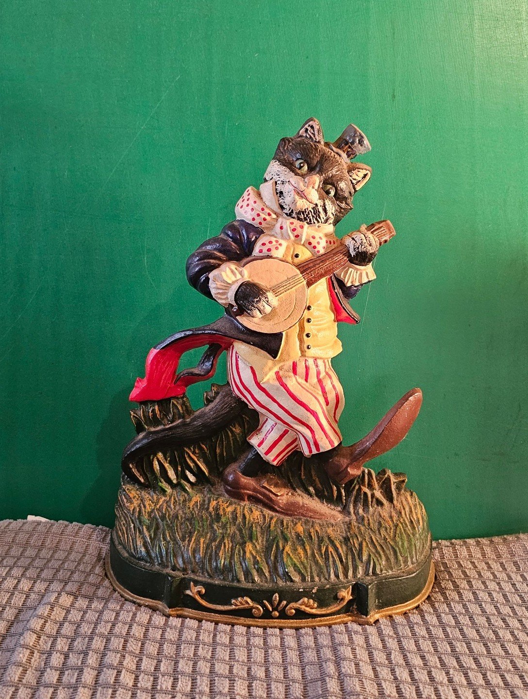Vintage Cast Iron Cat Playing Banjo Collectable Door Stop By Wright Stidio's