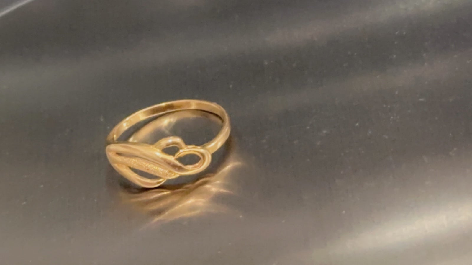 21k gold ring