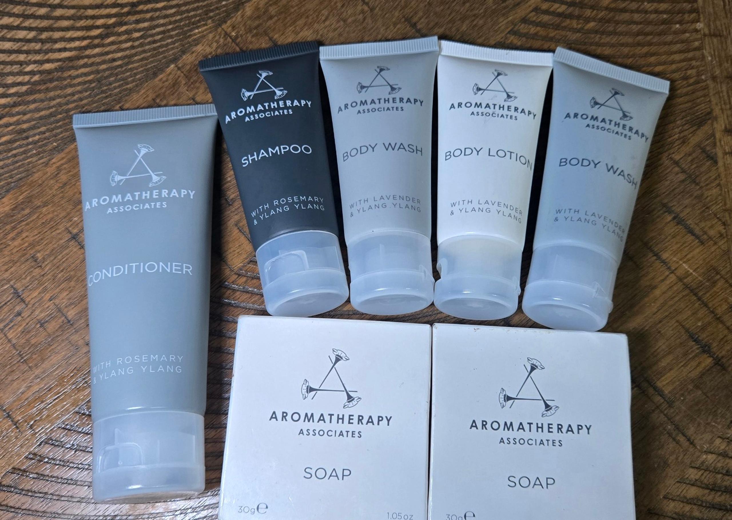 Aromatherapy Associates Body Lotion W/ Lavender And Ylang Ylang Body Wash Shampo
