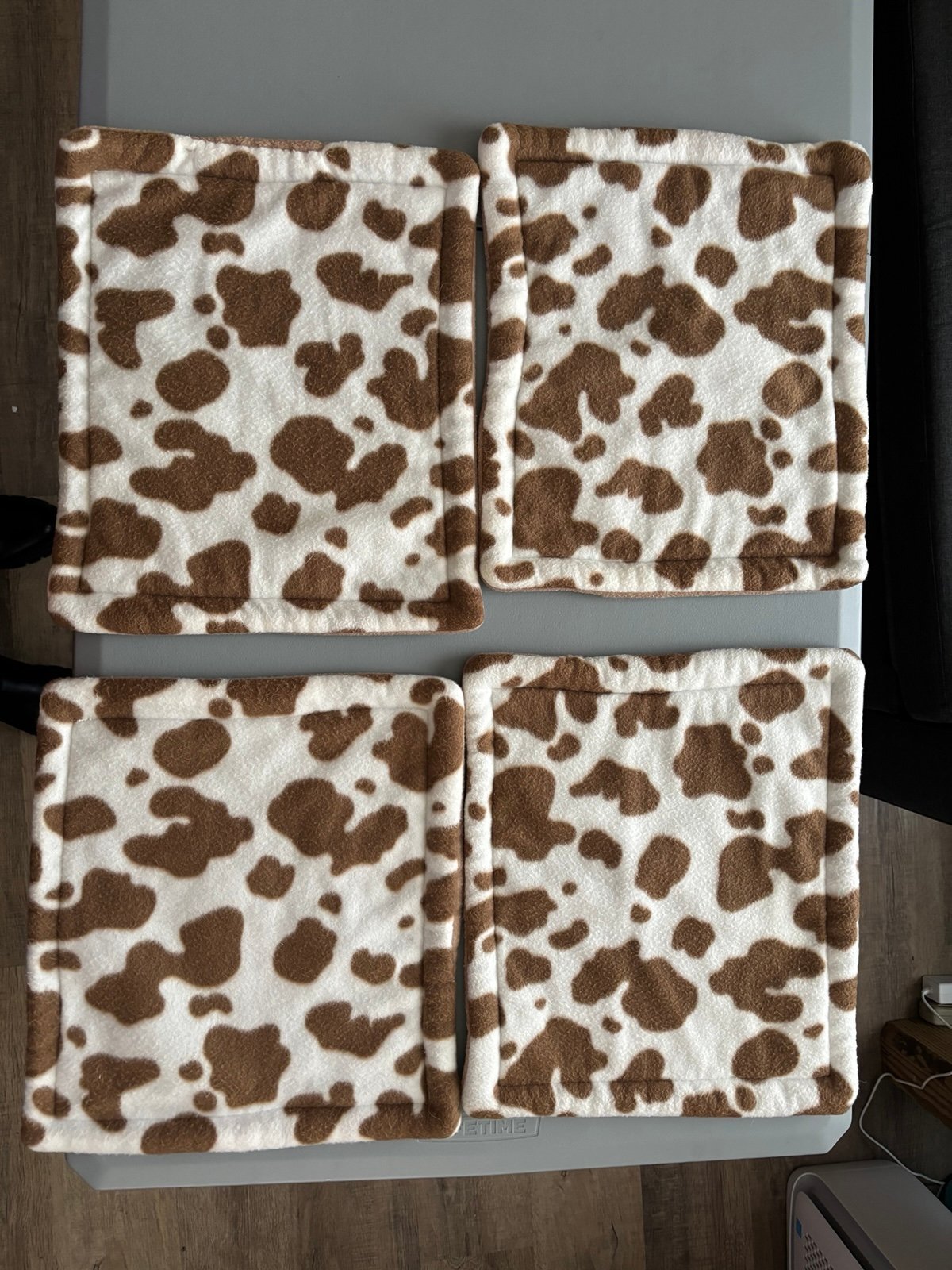 5 Pee pads