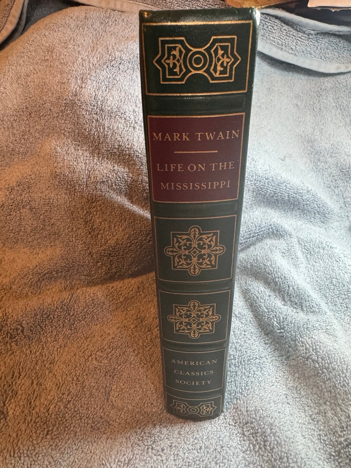 Mark Twain Life On The Mississippi: American Classics, Leather Bound (1977)