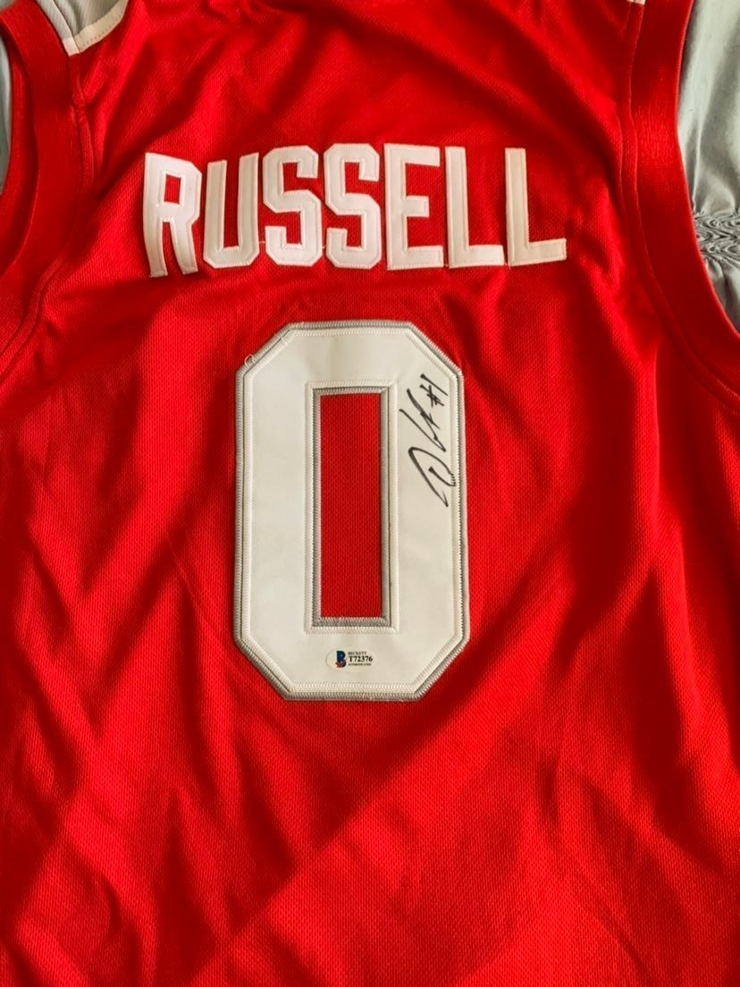 autographed memorabilia