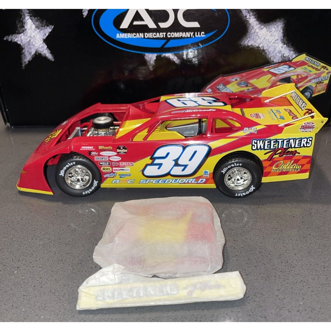1/24 ADC Tim McCreadie AUTOGRAPHED #39 Sweeteners Plus Dirt Late Model Die Cast