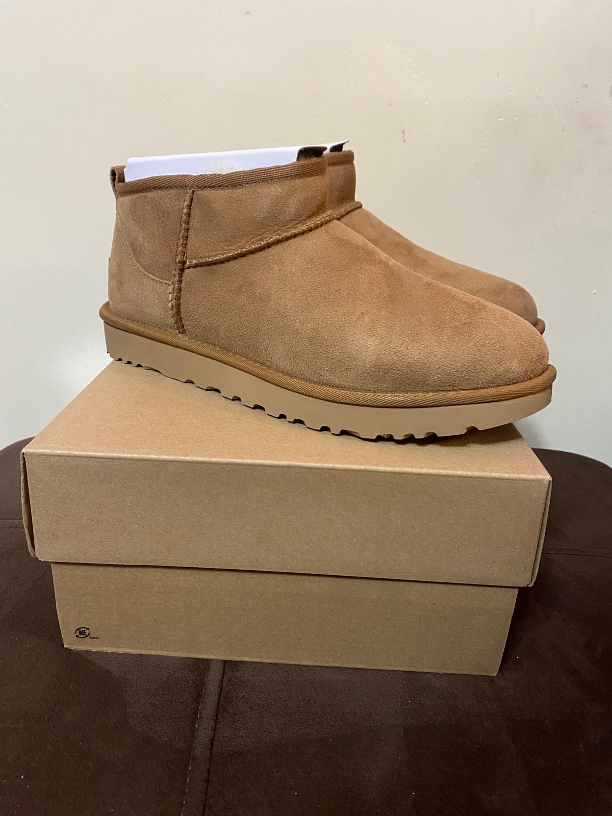 Brand New Women UGG Classic Ultra Mini Chestnut Size 7