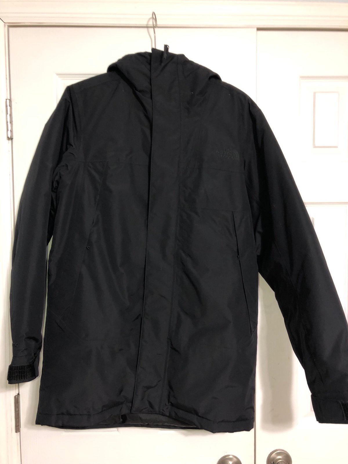 The north face black winter ski parka 550 jacket Mens size small nylon 0A3JQF