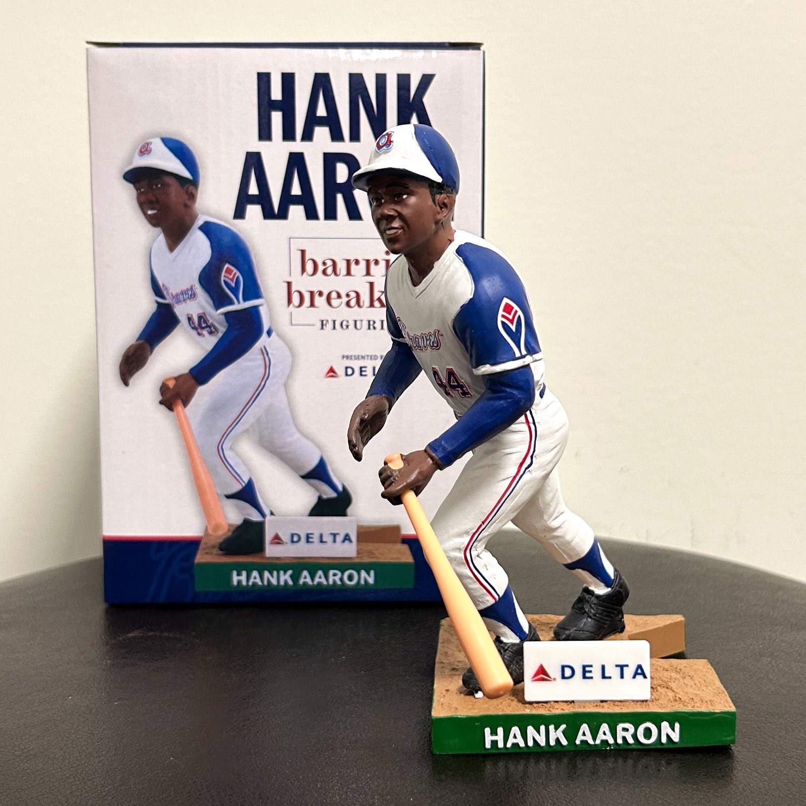 Hank Aaron Atlanta Braves presented by Delta Breaking Barriers 2022 Figurine