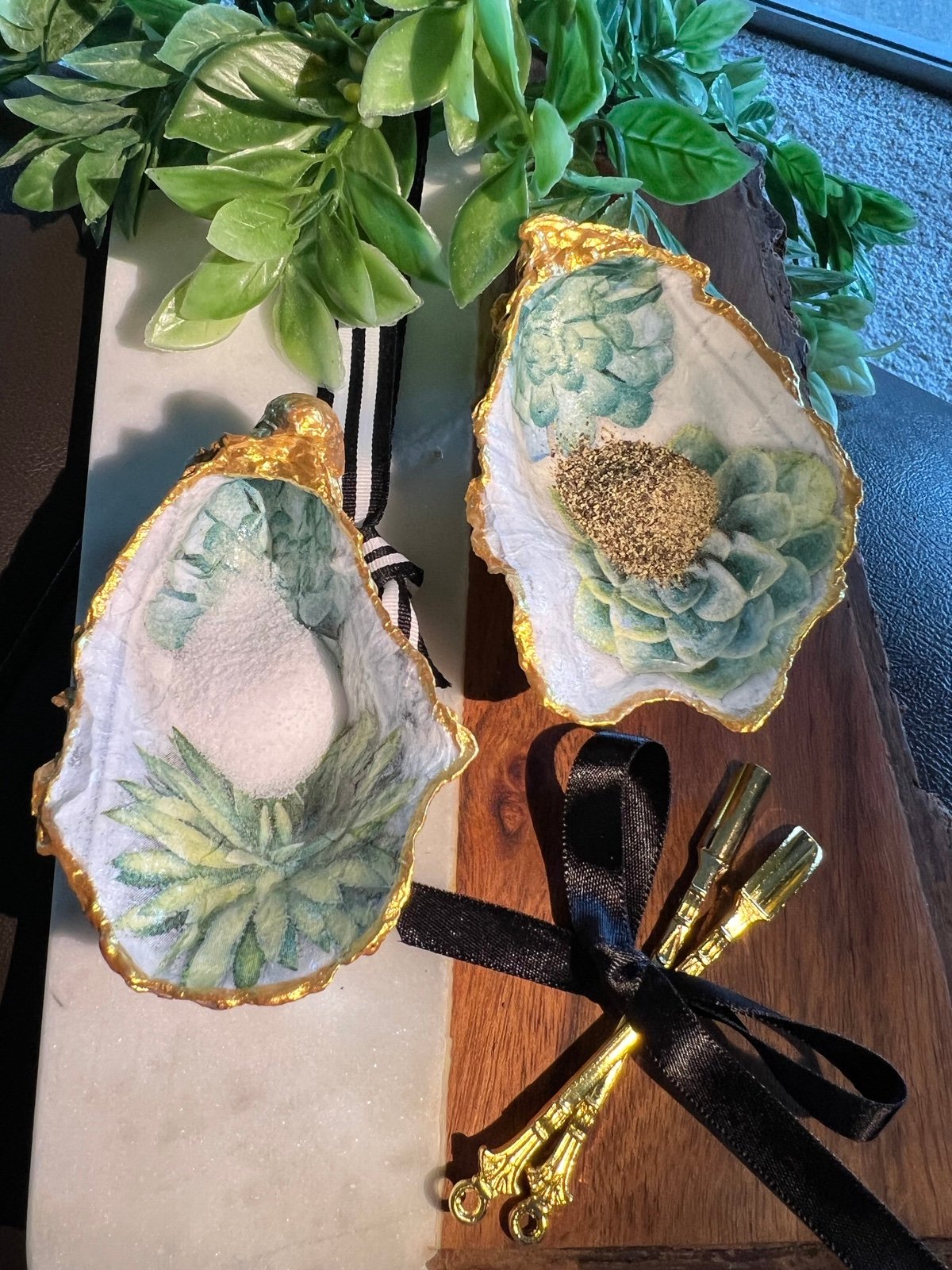 Cactus oyster salt and pepper set.