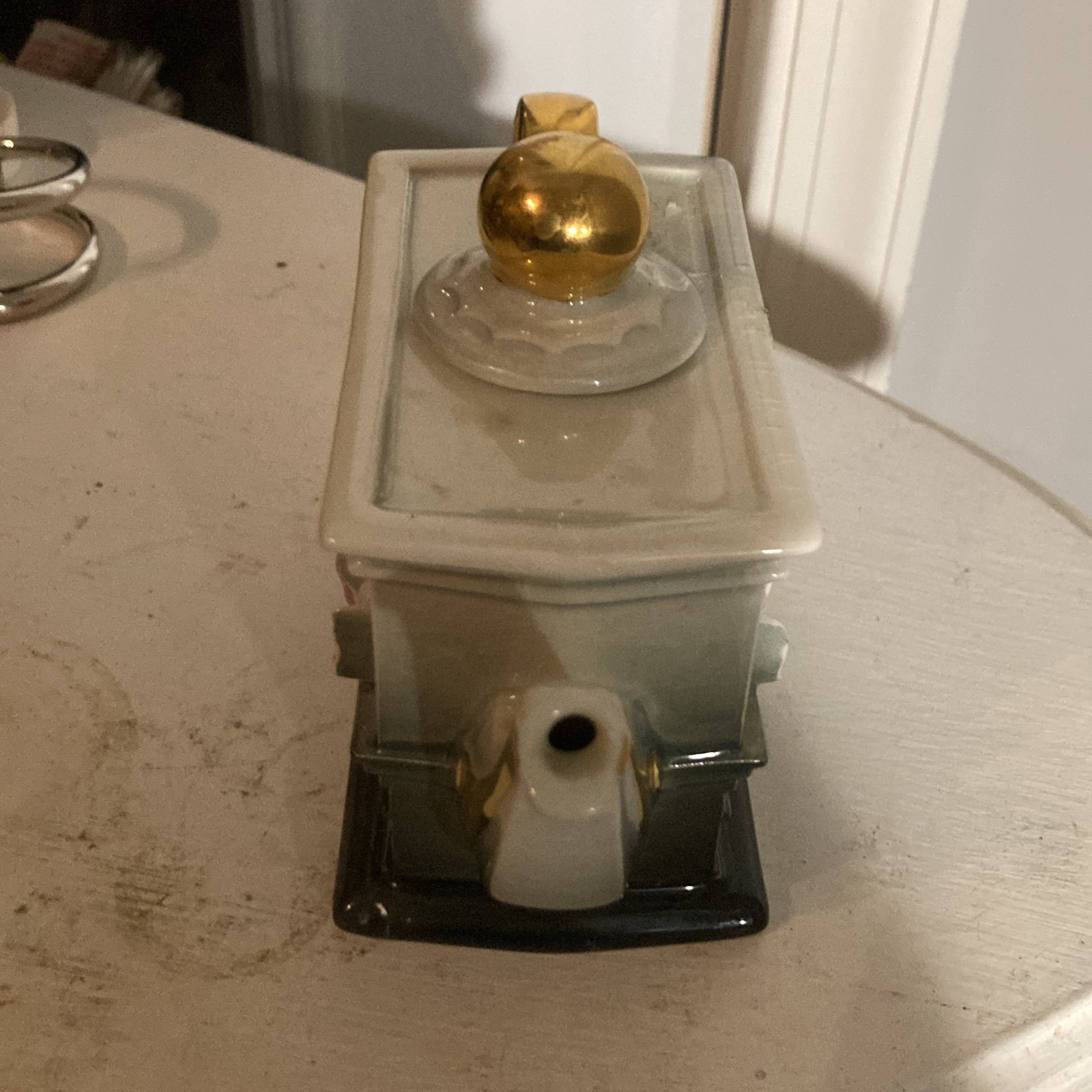 Bloomingdale’s United Nations small teapot online vintage