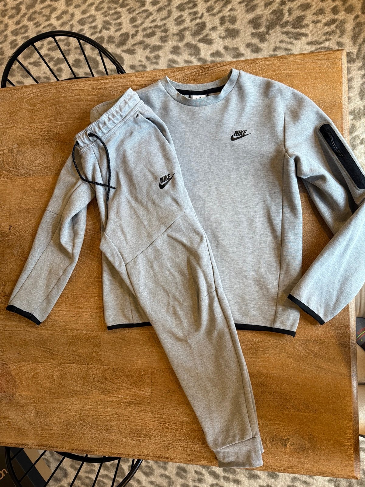 Nike Tech Set