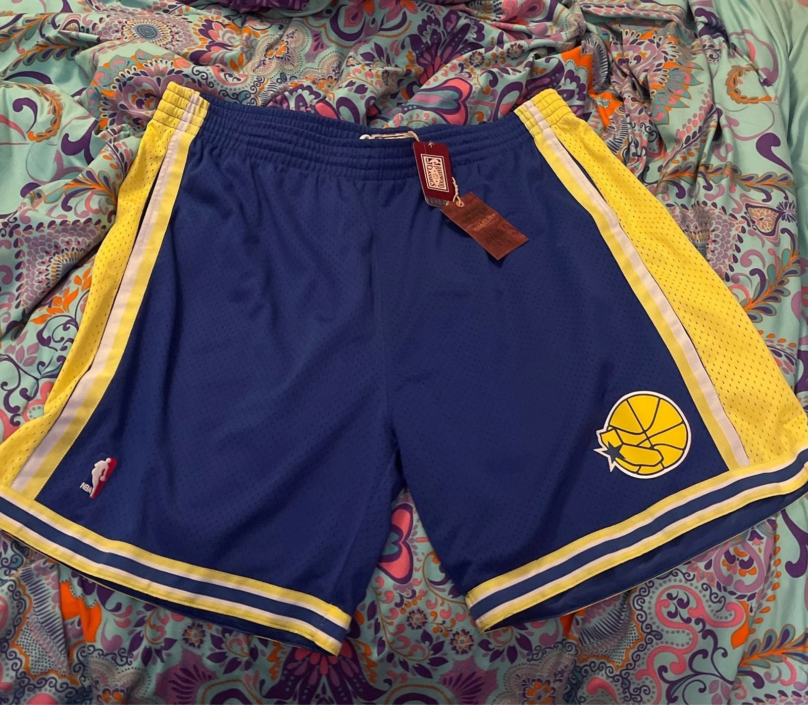 Mitchell & Ness 1995-96 Warriors Retro shorts