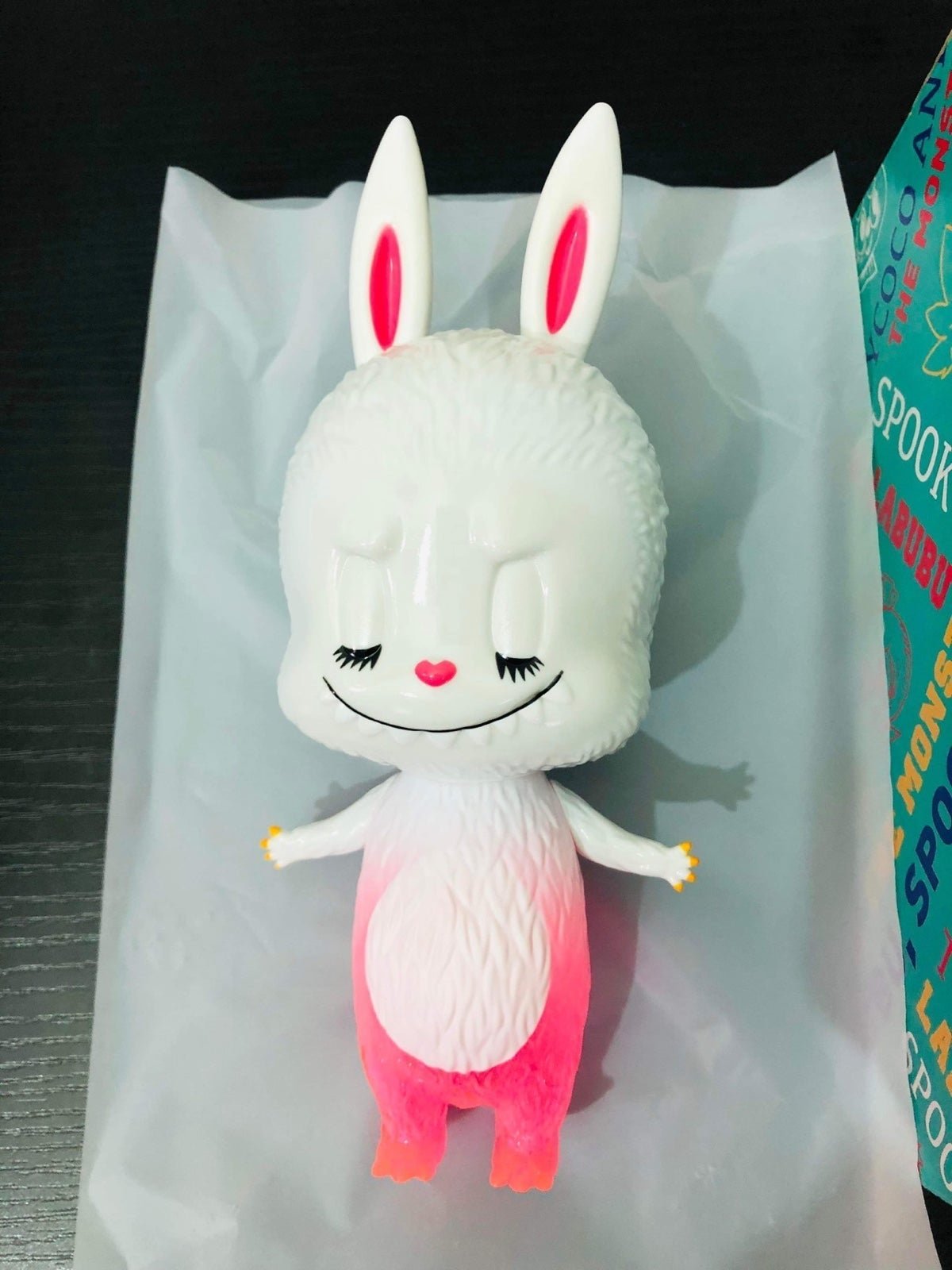 Rare ❤️ labubu calm How2work kasing lung vinyl sofubi figure