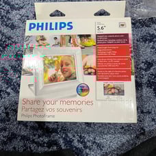 Philips 5.6 LCD Digital Picture Frame White w Alarm Clock