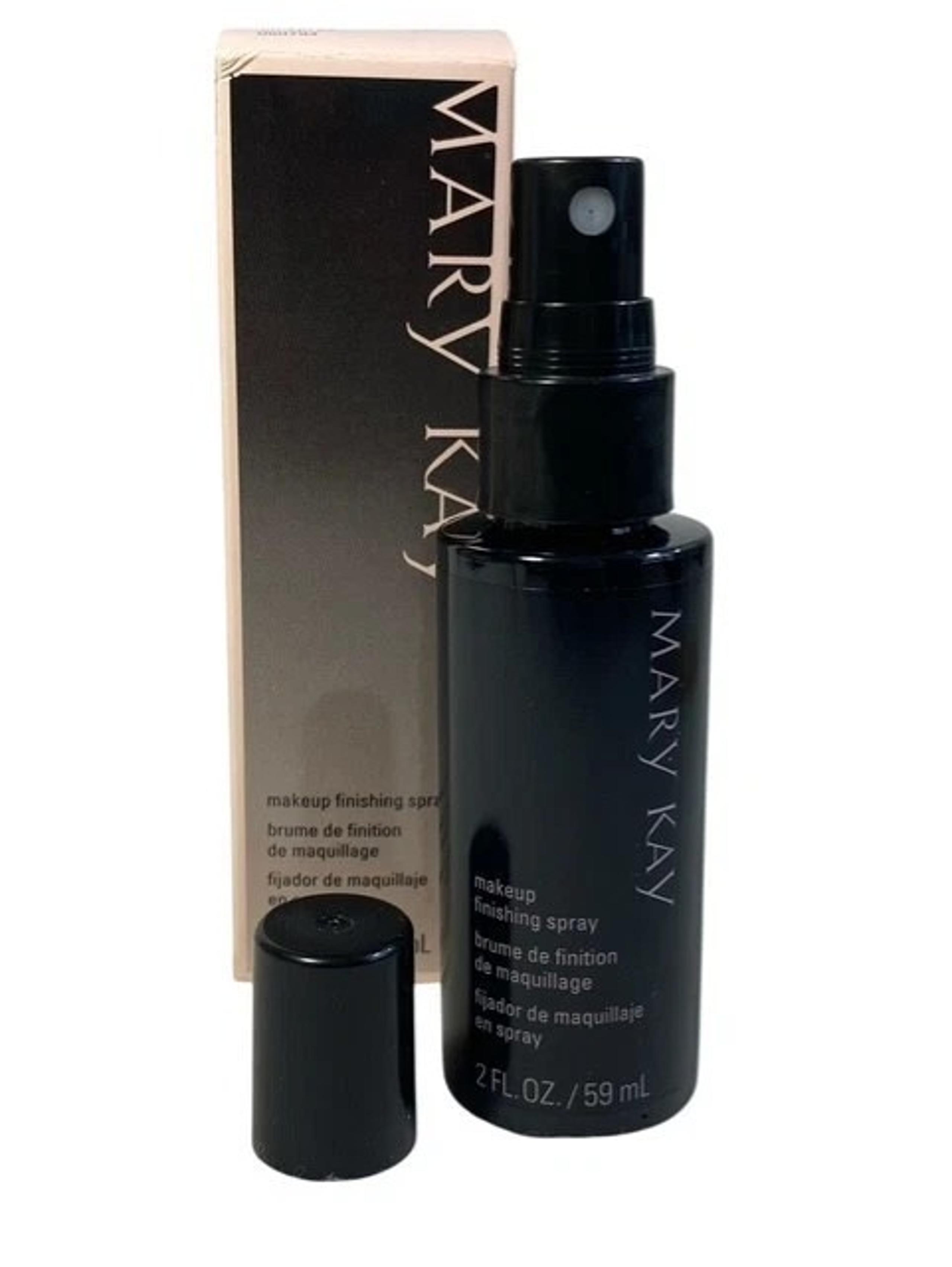 Mary Kay Makeup Finishing Spray  Oil Free Full Size 2.0 fl. oz 060794 New in Bo