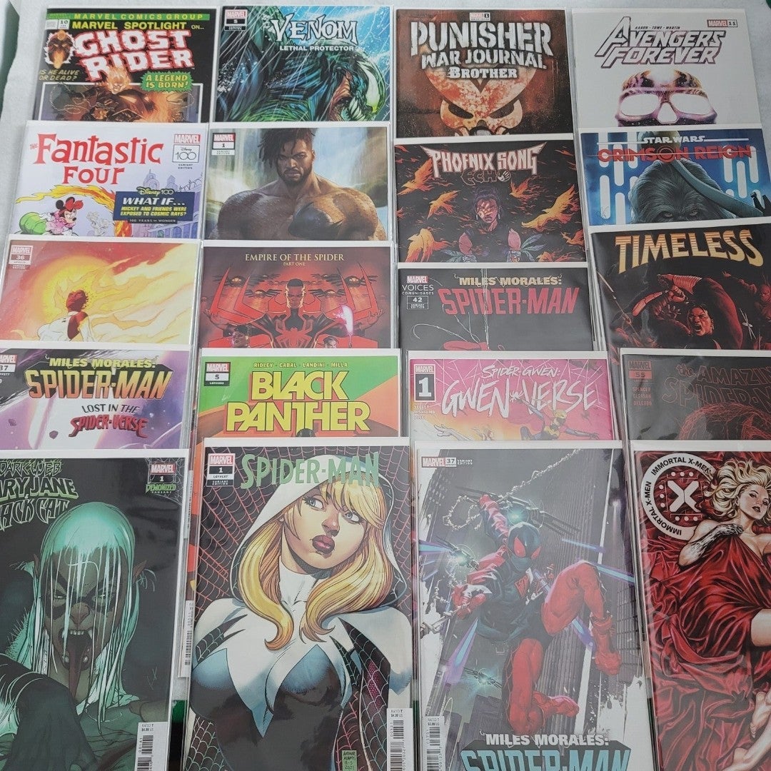 Marvel 20 Issue Comic Bundle