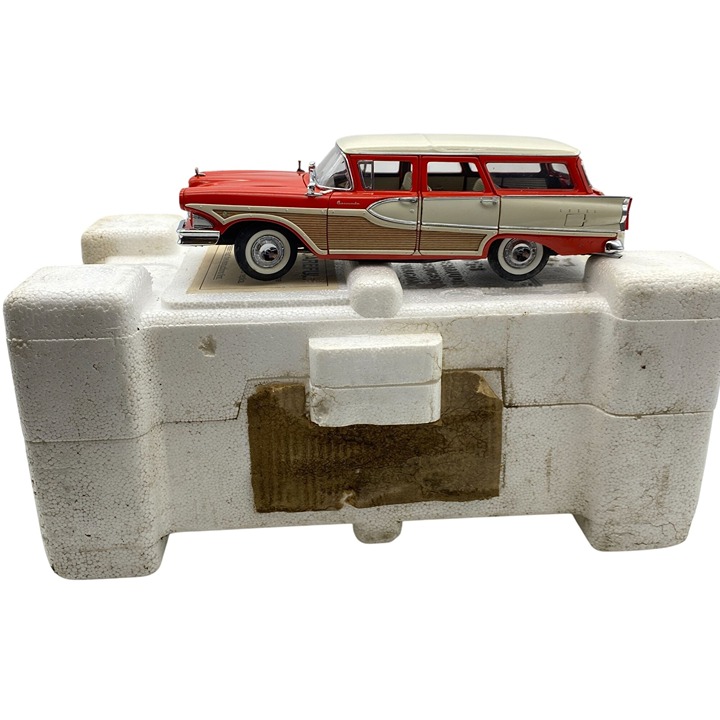 Danbury Mint 1958 Edsel Bermuda station wagon diecast car 1:24 Red white