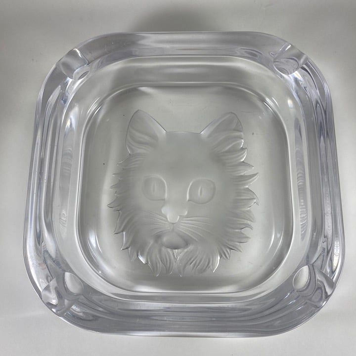 1970s Cristal De Sevres Partially Frosted Lead Crystal Cat Ashtray, Unmarked