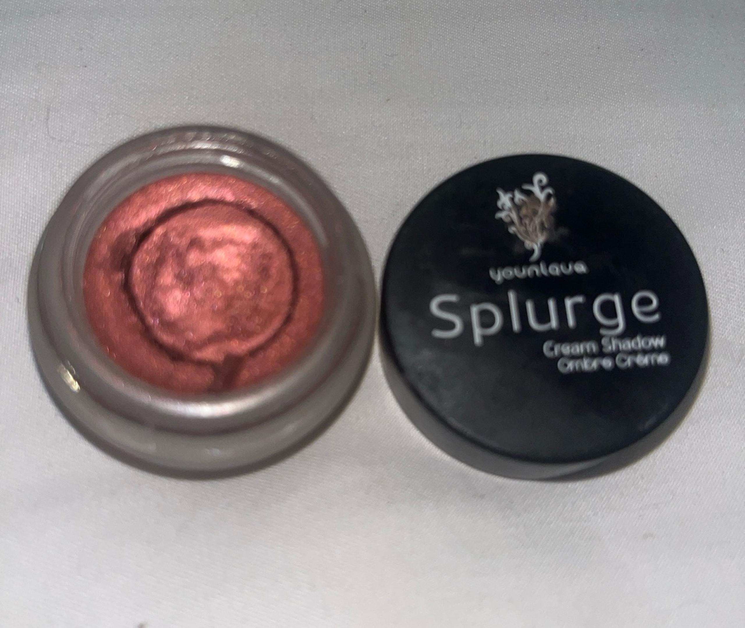 Younique Splurge Cream Shadow “Mysterious”