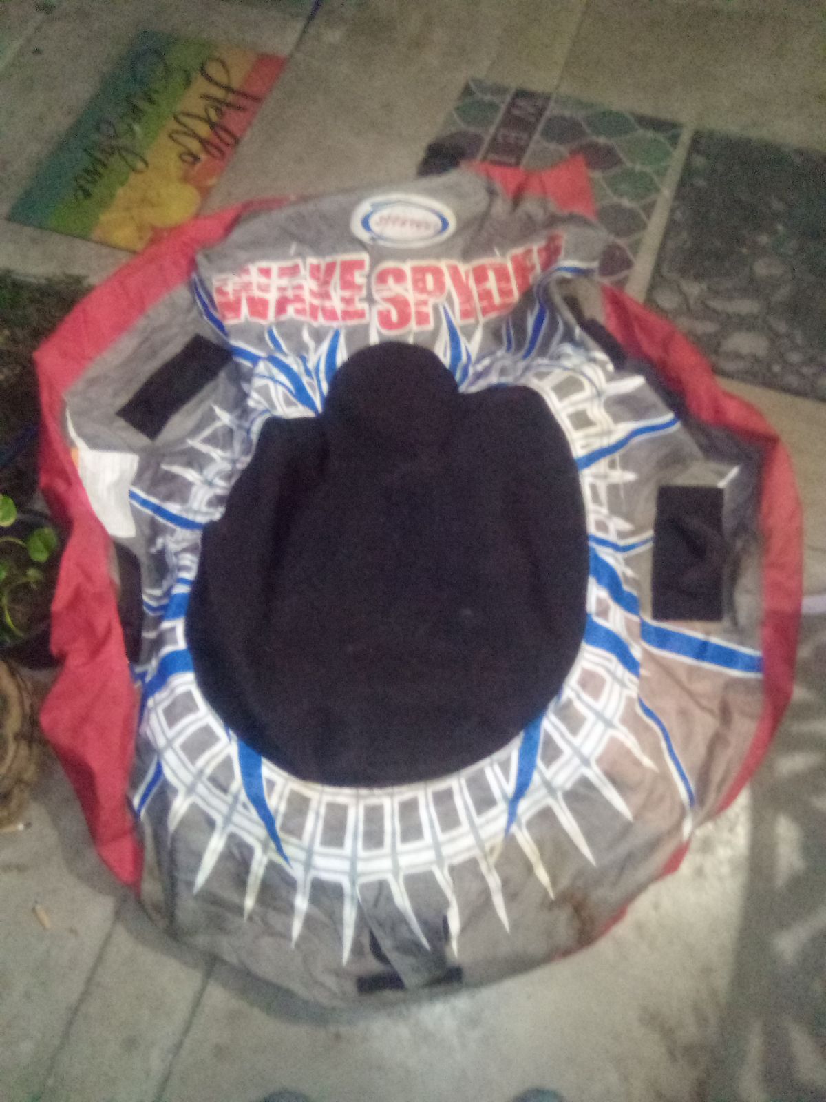 Wave spider tube can be towed in water