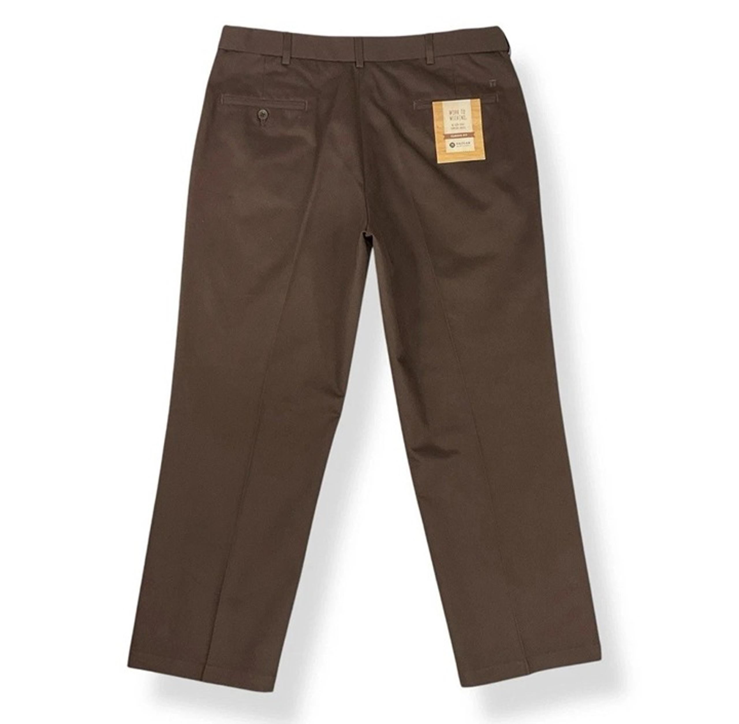 Haggar Pants Men 29W X 30L Brown Classic Fit Work to Weekend No Iron NWT