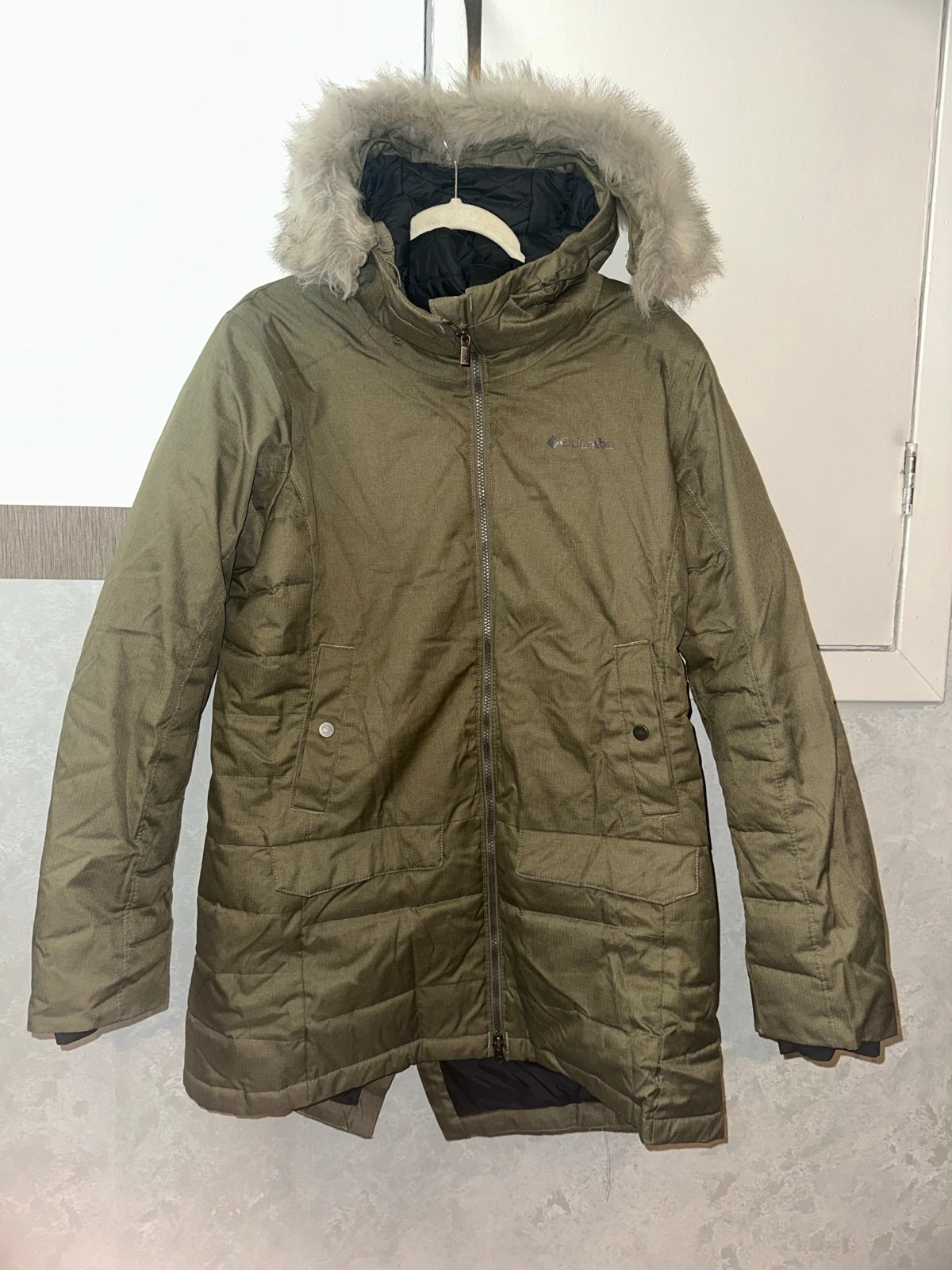 Columbia coat size L