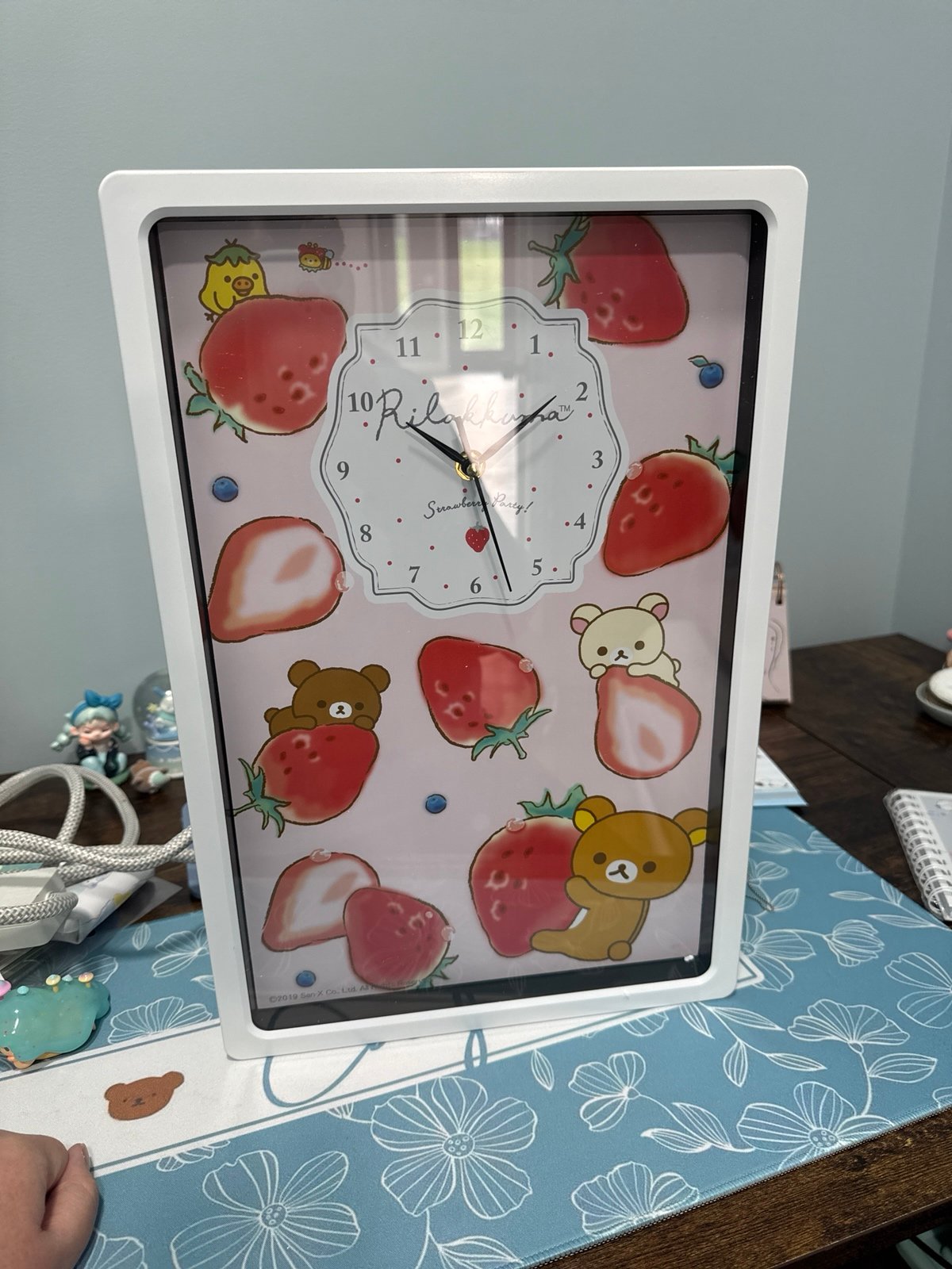 Rilakkuma strawberry clock