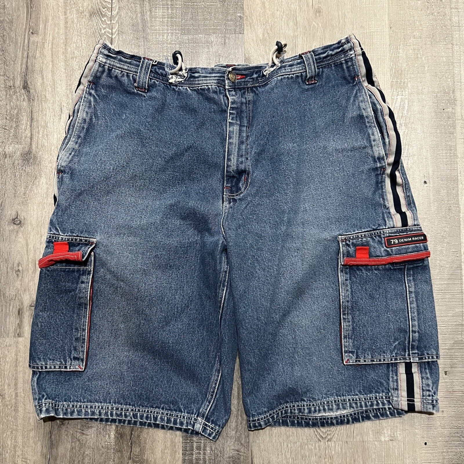 VTG No Boundaries Shorts Mens Baggy Y2K Cargo Jorts Cyber Skater 2000s 34-36