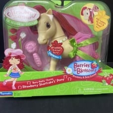 Strawberry Shortcake Berry Pretty Ponies Strawberry Shortcakes Pony