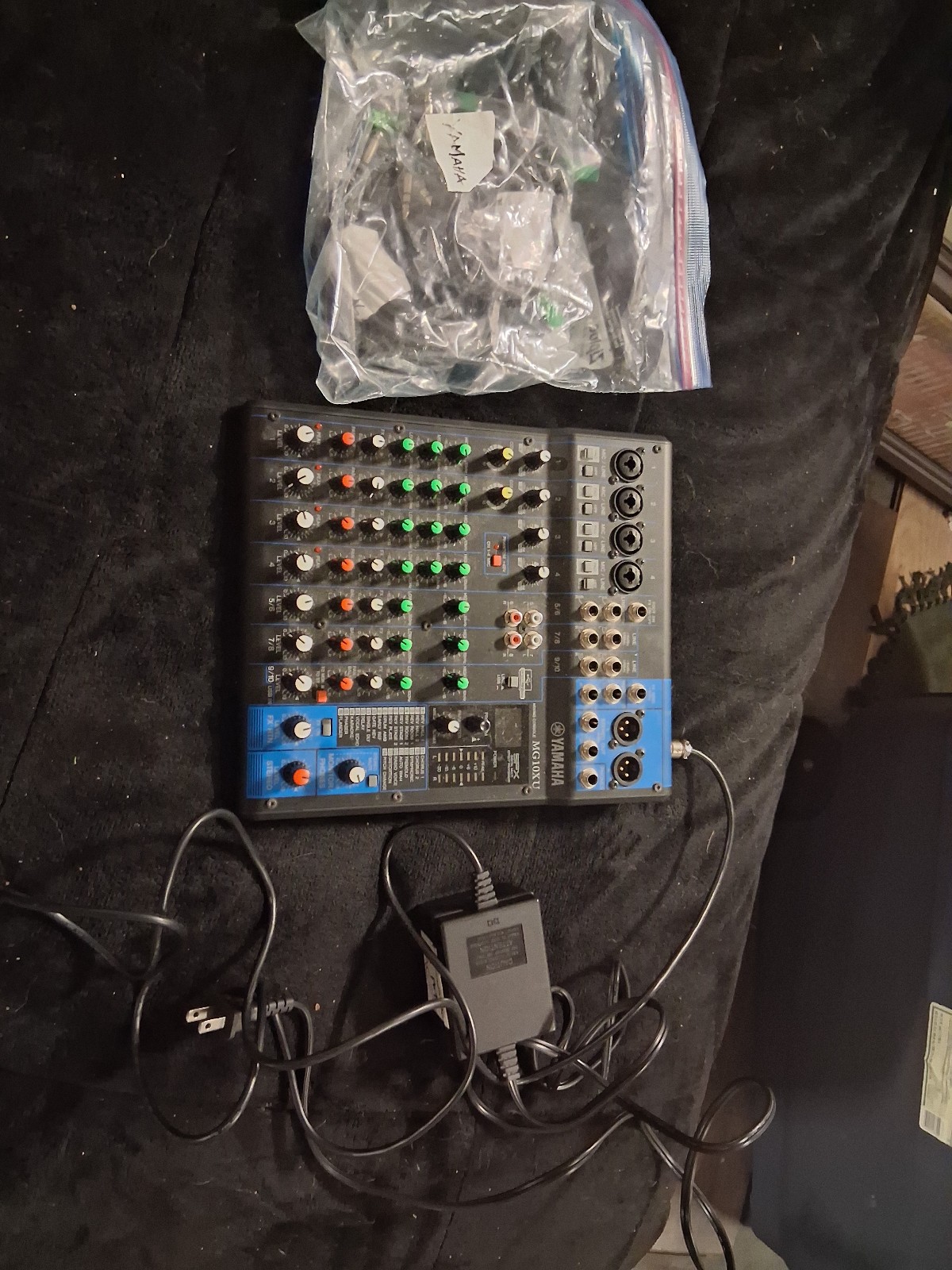 Yamaha MG10XU 10-Channel Mixer with Effects