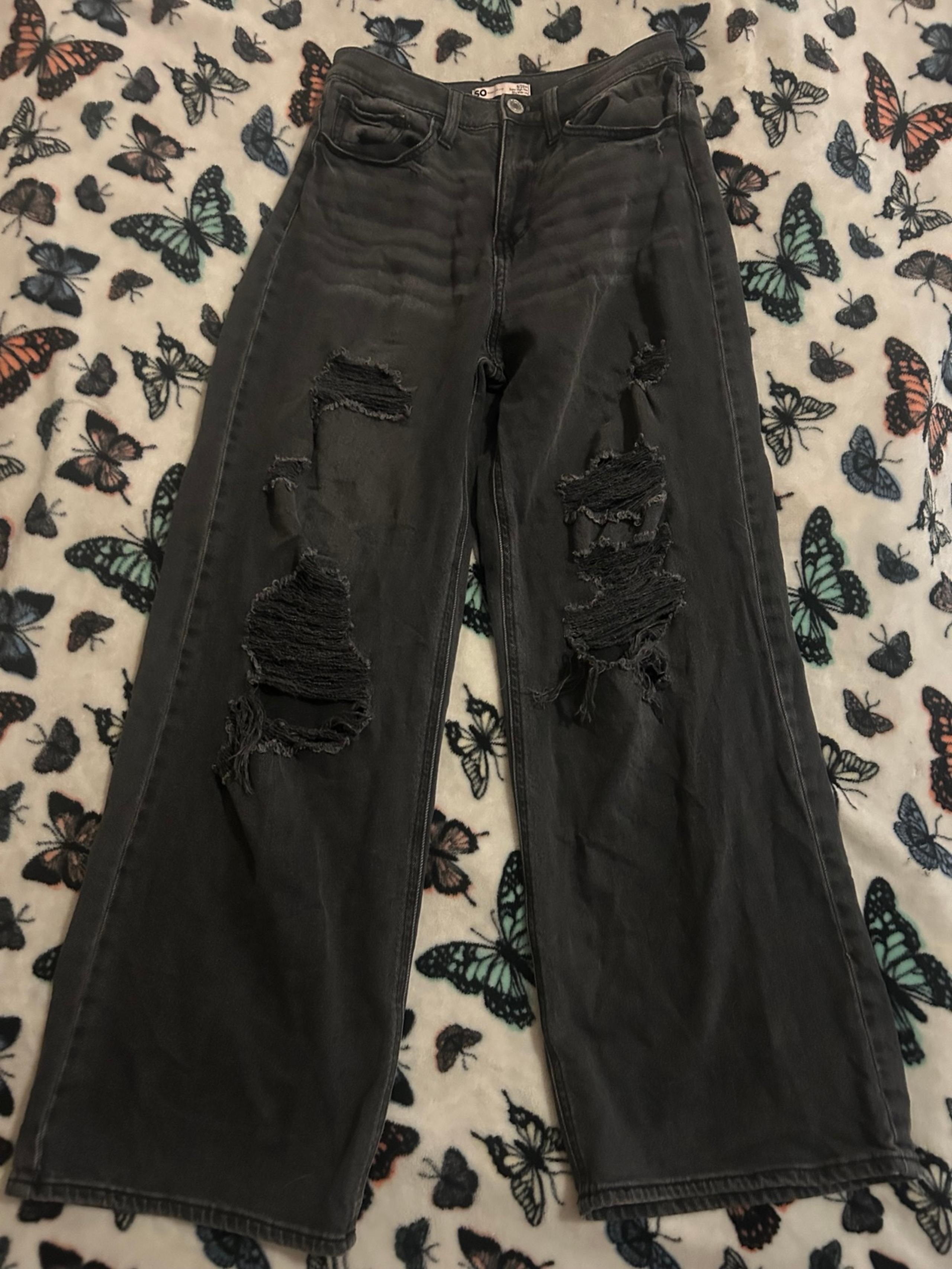 SO super high rise 90’s wide leg jeans